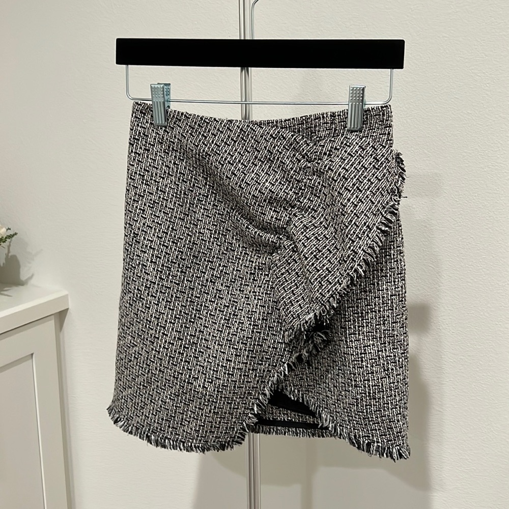 NWOT J.ING tweed skirt XS